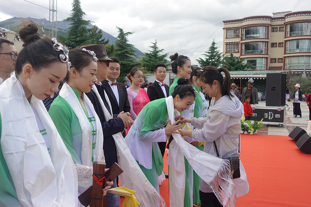 庆祝建国70周年｜四川曲艺进甘孜