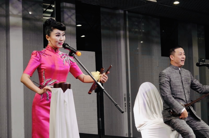 四川省曲艺研究院青年演员曾恋 荣获国际说唱幽默艺术节“红狮奖”最佳艺术表演奖